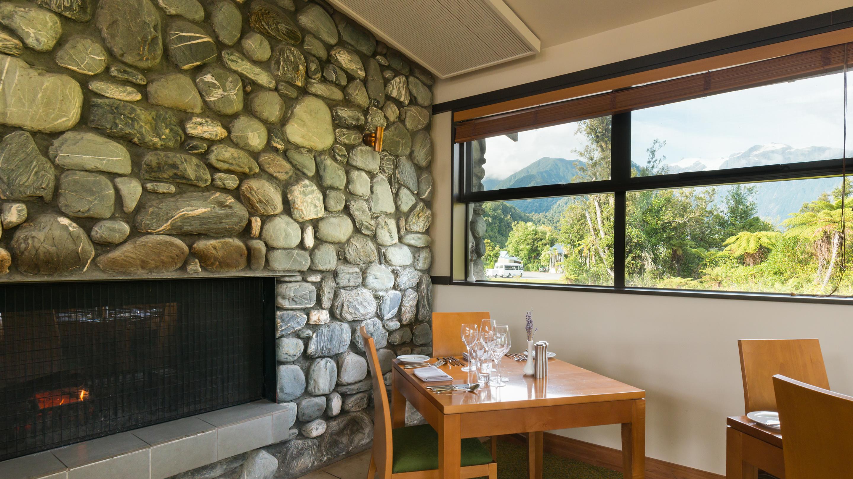 Legacy Te Waonui Hotel Franz Josef Restoran gambar